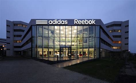 is reebok onderdeel van adidas